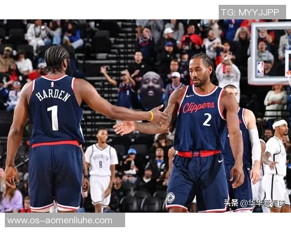 2015年NBA季前赛快船对阵黄蜂精彩回顾与赛后分析