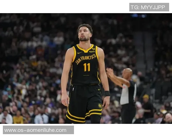 克莱汤普森：勇士队的三分神射手与篮球传奇的崛起之路