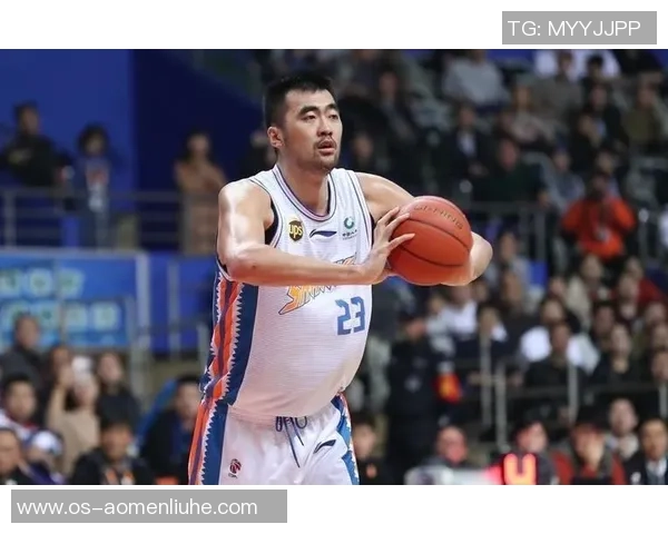 张兆旭：从篮球新星到职业生涯的辉煌之路探索与成长的故事